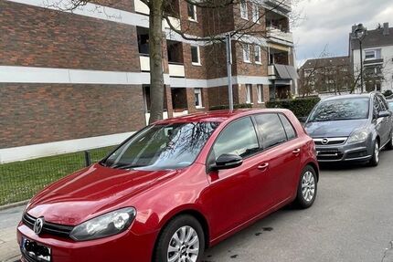 VW Golf 188.000 km 5.300 &euro; Düsseldorf 40589