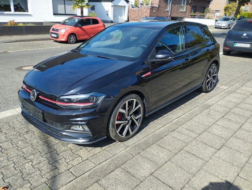 VW Polo 110.000 km 15.800 € Neuss 41460