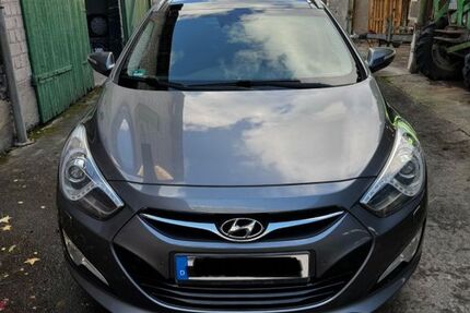 Hyundai i40 147.300 km 9.750 € Köln 50999