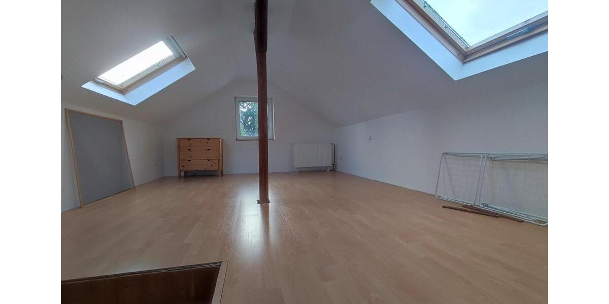 Einfamilienhaus Solingen Aufderhöhe - 5 Zimmer, 148 m&sup2;, 1.150&euro; | Angebot:26326630