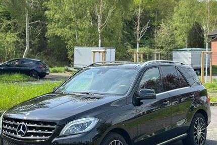 Mercedes-Benz ML 350 258.000 km 13.400 &euro; Rösrath 51503