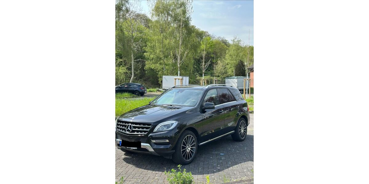 Mercedes-Benz ML 350 258.000 km 13.400 &euro; Rösrath 51503