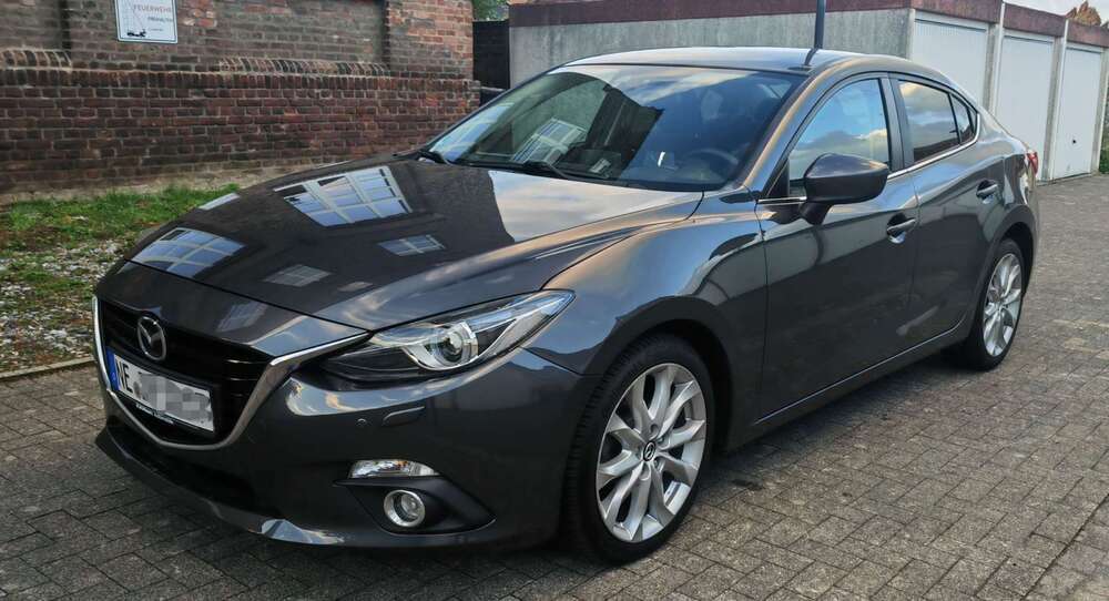 Mazda 3 135.431 km 11.000 € Grevenbroich 41515