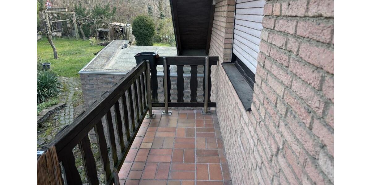 Ruhige 3-Zimmer-Dachgeschosswohnung mit Balkon&Gartennutzung 3 zimmer