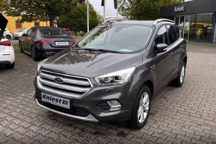 Ford Kuga 26.400 km 19.890 € Neuss 41464