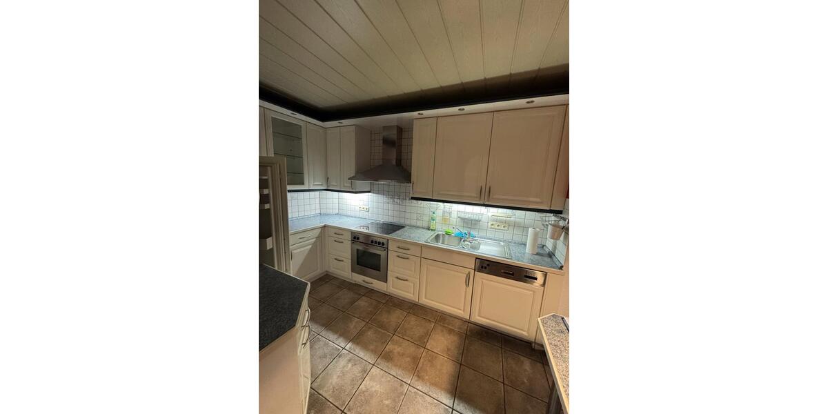 4-Zimmer-Wohnung mit Terrasse & Garage in Bergheim-Zieverich 4 zimmer