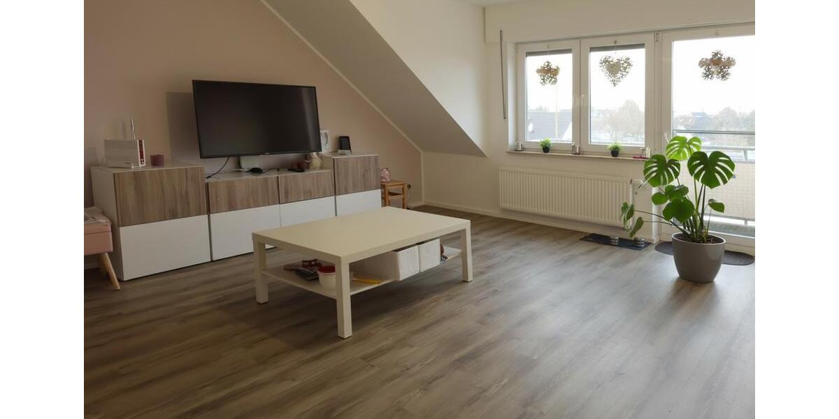 3 Zimmer Wohnung mit Fenster im Bad und im Gäste WC inkl. kostenfreiem Spitzboden 3 zimmer