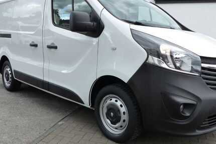 Opel Vivaro 69.000 km 14.850 € Solingen 42699
