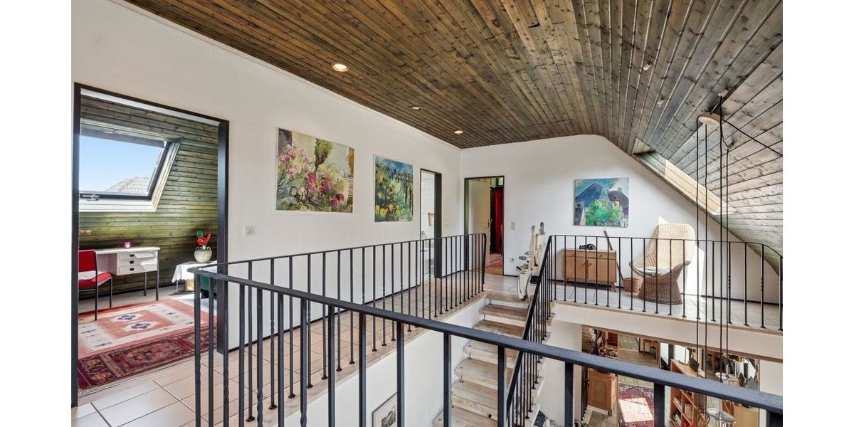 Idylle in Lohmar - Freistehendes Einfamilienhaus mit besonderer Architektur und lichtdurchfluteten Räumlichkeiten! - Einfamilienhaus Lohmar | Angebot:27107864