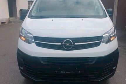 Opel Vivaro 142.946 km 11.000 € Remscheid 42859