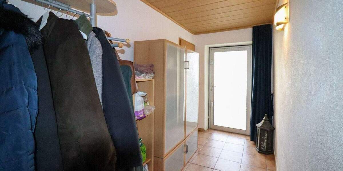 Reihenmittelhaus mit Wohlfühlgarten - familienfreundliches Wohnen mit Geschichte 5 zimmer