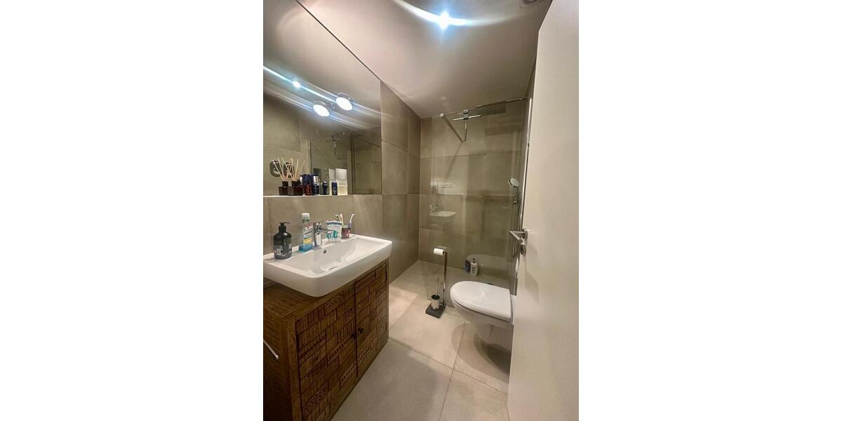 Dachgeschoßwohnung Hürth - 3 Zimmer, 103 m&sup2;, 1.580&euro; | Angebot:24619388