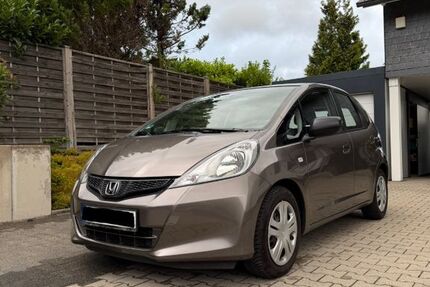Honda Jazz 22.850 km 8.000 &euro; Wermelskirchen 42929