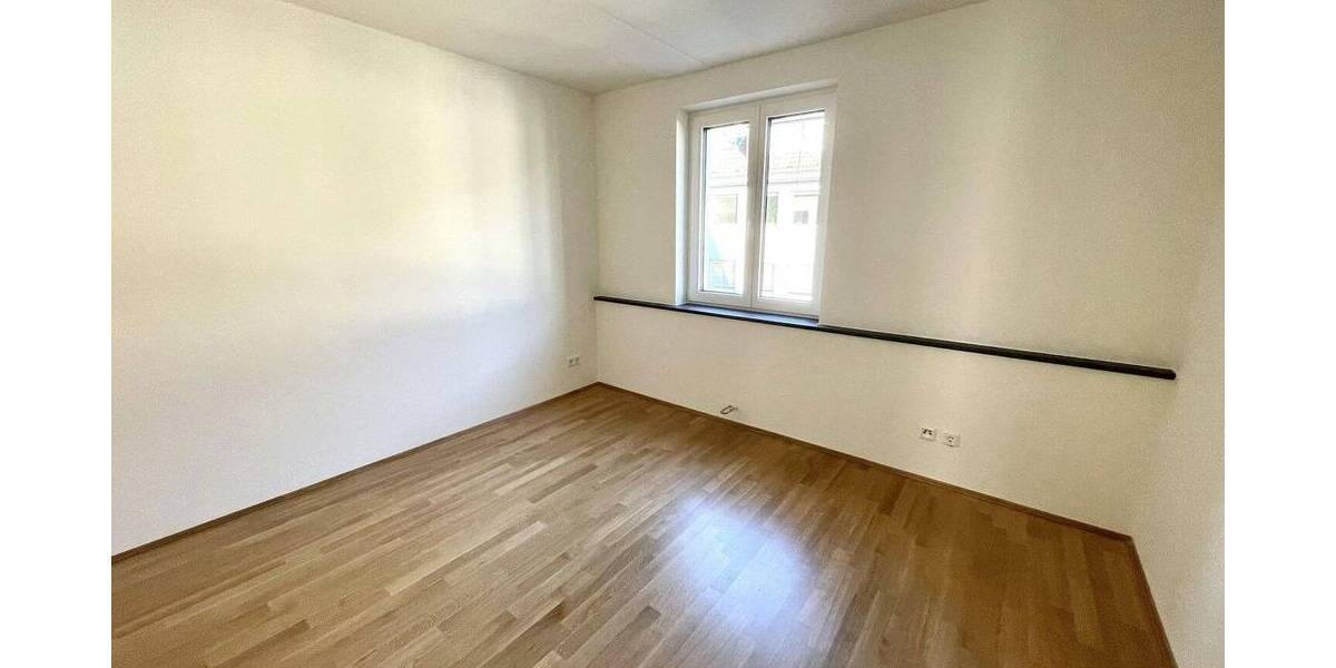 Erstbezug Pempelfort! Industrial Style 3-Zi. Whg mit großem Wohn-Essbereich 3 zimmer