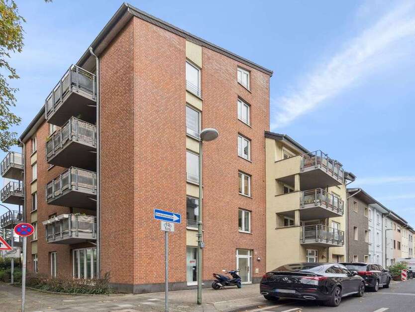 Wohnung zum Kaufen in Neuss 299.000 € 82 m² 3 zimmer