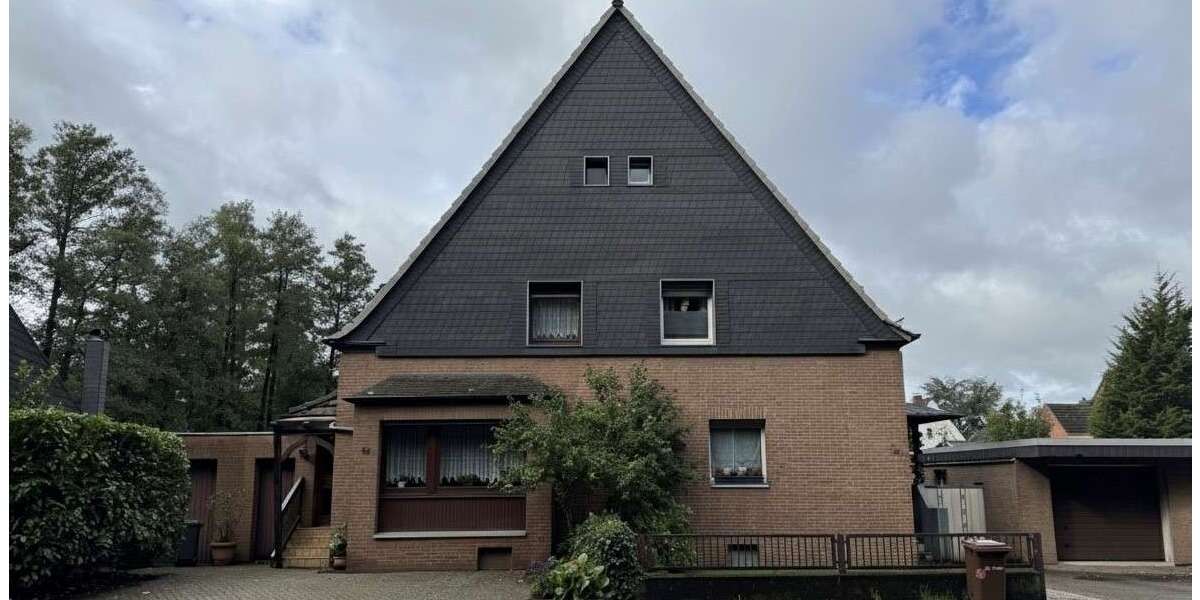 Haus zum Kaufen in Bergisch Gladbach 279.000 € 101.55 m² 8 zimmer
