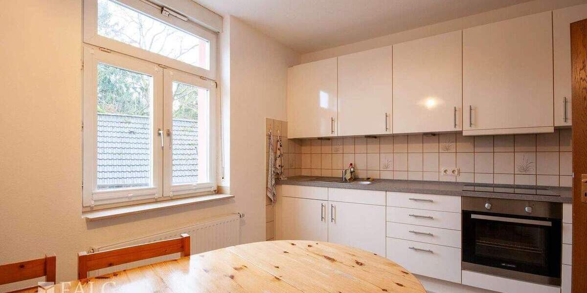 Mehrfamilienhaus, Wohnhaus Frechen Königsdorf - 6 Zimmer, 235 m&sup2;, 400.000&euro; | Angebot:24766754
