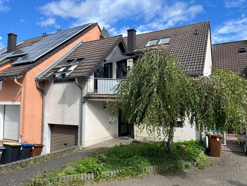 Maisonette-Wohnung mit Balkon & Garage in Hürth-Gleuel