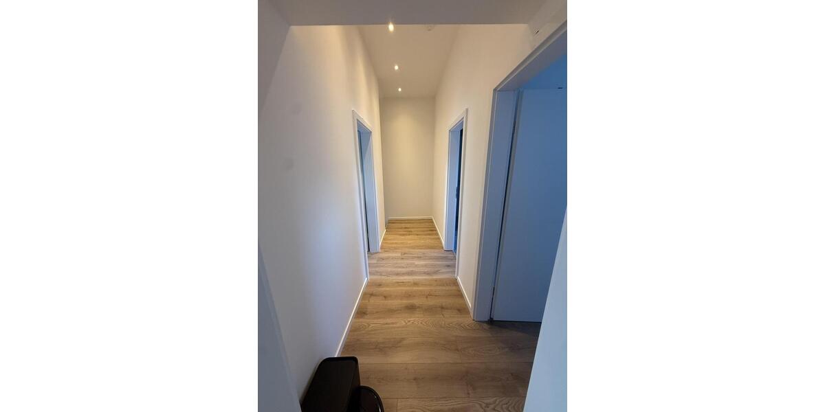 Maisonettenwohnung Düsseldorf Stadtbezirk 9 - 5 Zimmer, 125 m&sup2;, 1.800&euro; | Angebot:26194304