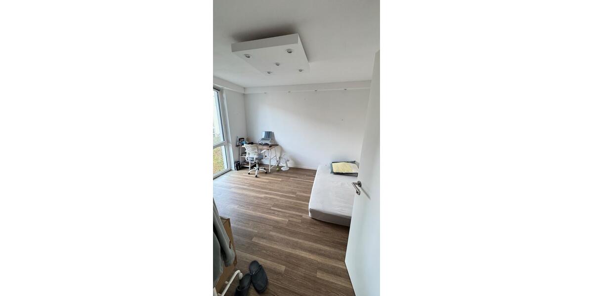 Etagenwohnung Köln Kalk - 1 Zimmer, 14 m&sup2;, 590&euro; | Angebot:27600047