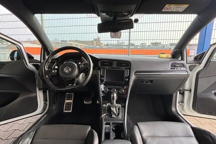 VW Golf