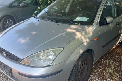 Ford Focus 99.000 km 999 &euro; Neuss 41462