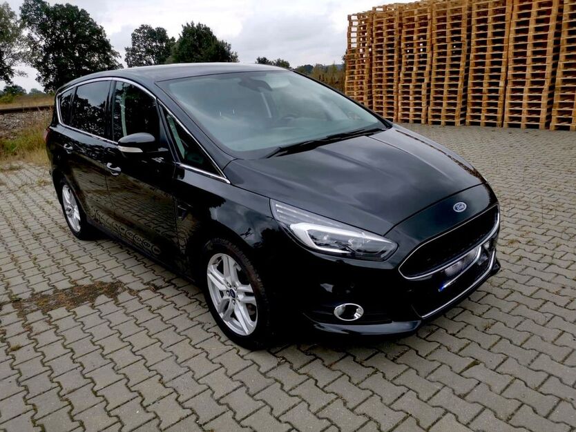 Ford S-Max 67.000 km 18.000 € Köln 50829
