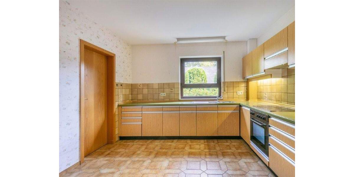 Vielseitig nutzbares Familiendomizil mit Einliegerwohnung und großem Potenzial 6 zimmer