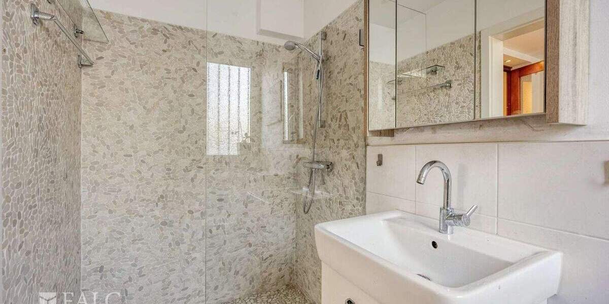 Reihenendhaus mit Garten & Sanierungsfahrplan in Köln-Ossendorf 6 zimmer