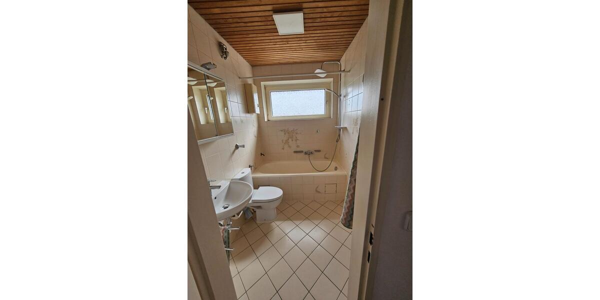 Etagenwohnung Pulheim - 3 Zimmer, 69 m&sup2;, 210.000&euro; | Angebot:27295632