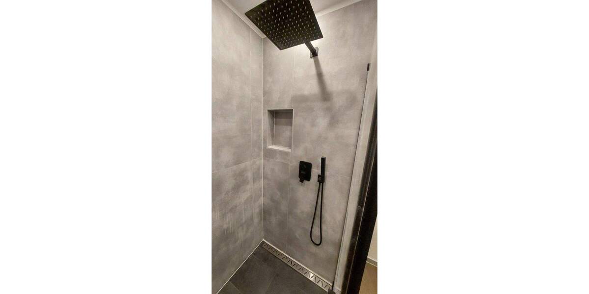 Modernisiertes Zweifamilienhaus 7 zimmer