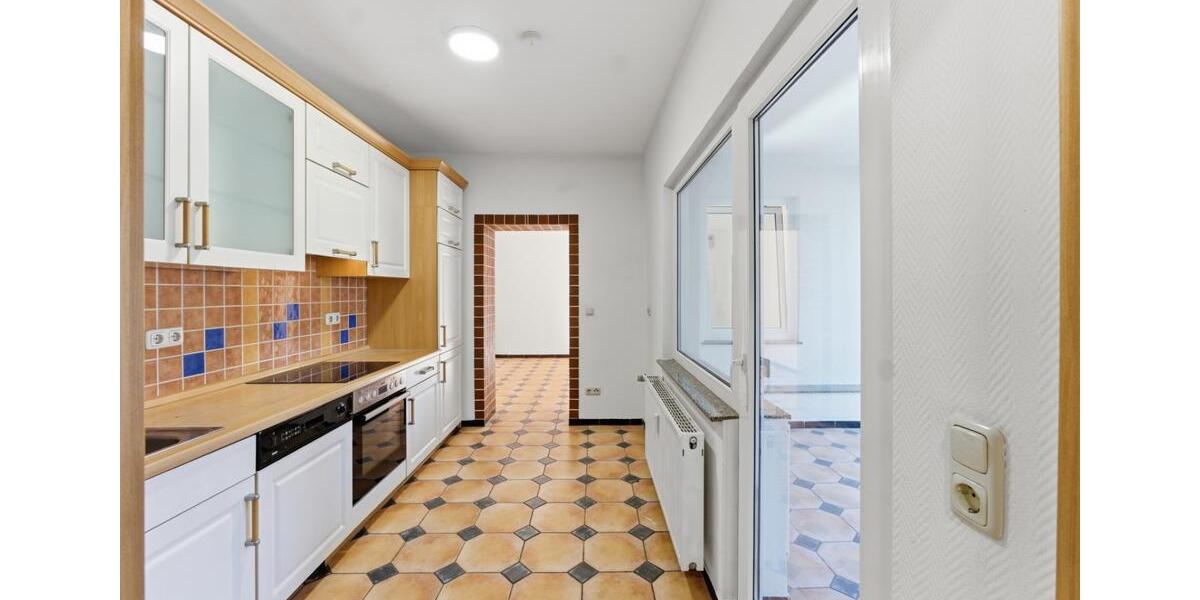 Mehrfamilienhaus, Wohnhaus Köln Heimersdorf - 10 Zimmer, 209 m&sup2;, 699.000&euro; | Angebot:26405452