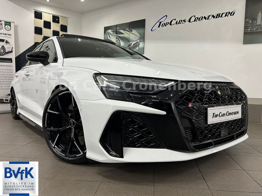 Audi RS3 3.491 km 71.950 € Wuppertal-Cronenberg 42349