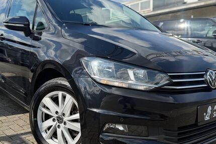 VW Touran 38.190 km 23.799 &euro; Lohmar 53797