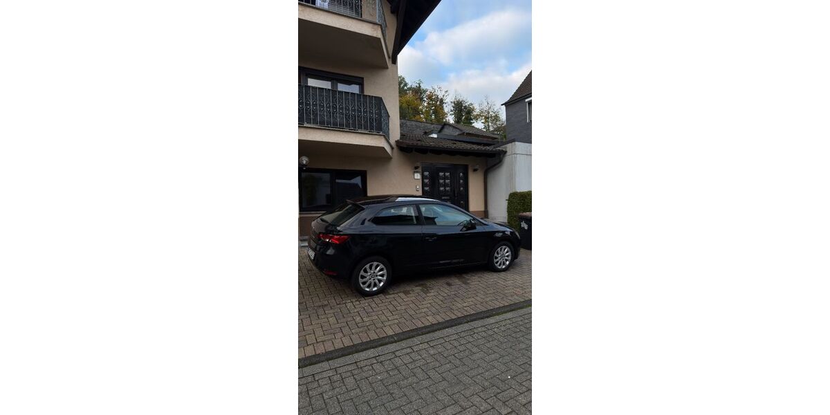 Seat Leon 216.000 km 5.900 &euro; Hückeswagen 42499