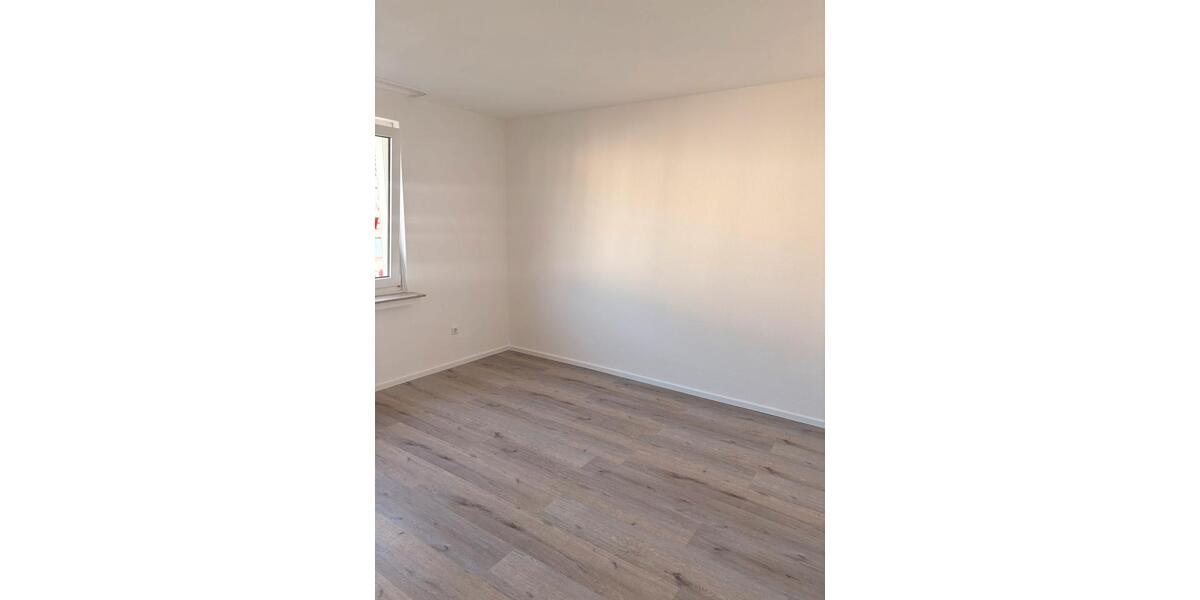 Etagenwohnung Leverkusen Schlebusch - 2 Zimmer, 65 m&sup2;, 950&euro; | Angebot:26320456