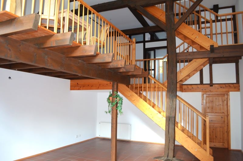 Geräumiges Reihenhaus mit Flair sucht nette Mieter! 4.5 zimmer