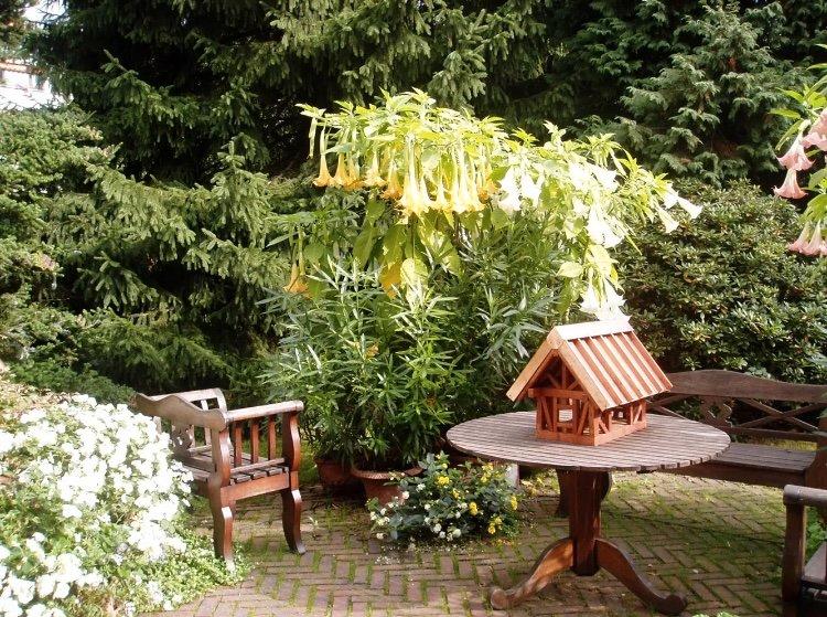 Hochparterre Düsseldorf Stadtbezirk 9 - 4 Zimmer, 160 m&sup2;, 535.000&euro; | Angebot:26740936