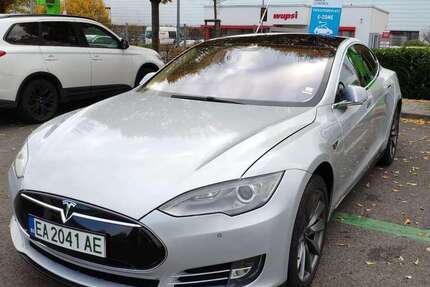 Tesla Model S 123.500 km 18.980 € Quettingen (Leverkusen) 51381