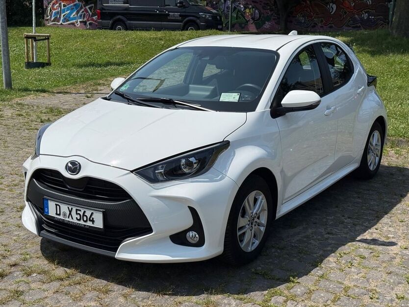 Mazda 2 Hybrid 21.500 km 18.499 € Düsseldorf 40476