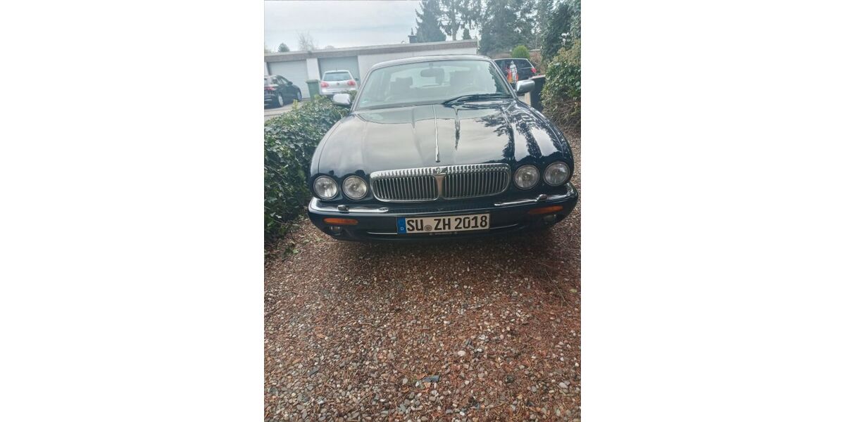 Jaguar Daimler 126.000 km 23.900 &euro; Niederkassel 53859