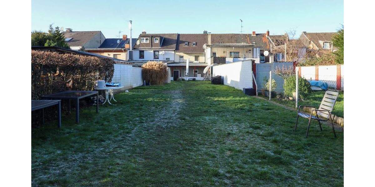 Reihenmittelhaus mit Wohlfühlgarten - familienfreundliches Wohnen mit Geschichte 5 zimmer