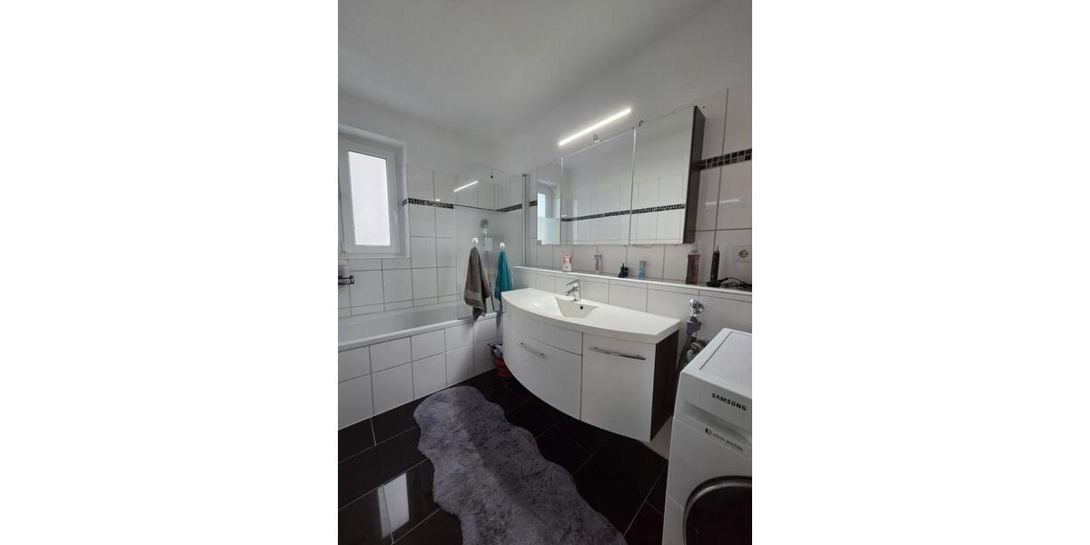 Etagenwohnung Remscheid - 4 Zimmer, 97 m&sup2;, 230.000&euro; | Angebot:27071952