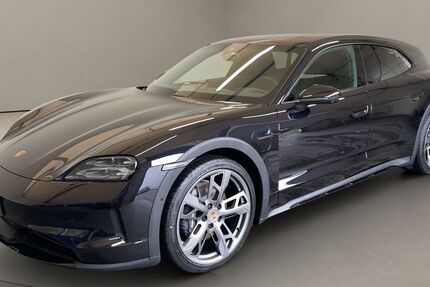 Porsche Taycan 7.239 km 105.500 &euro; Köln 50823