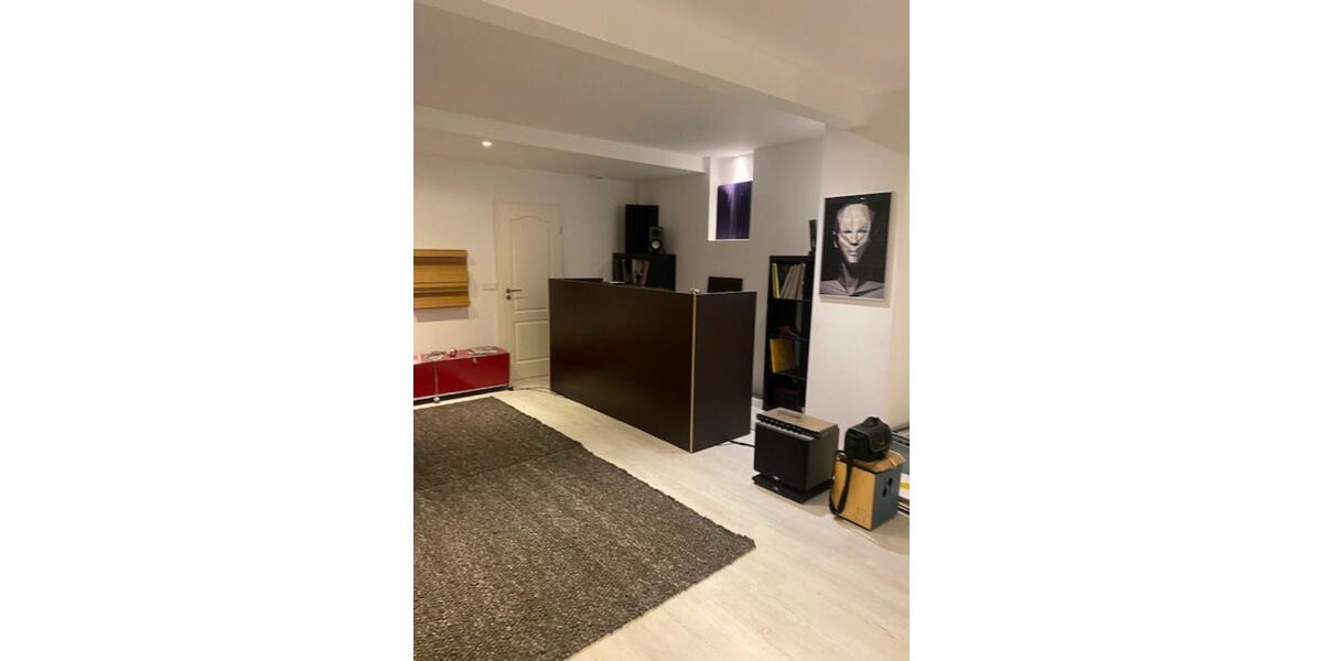 Büroräume im UG in denkmalgeschütztem Altbau – Ottostraße zimmer