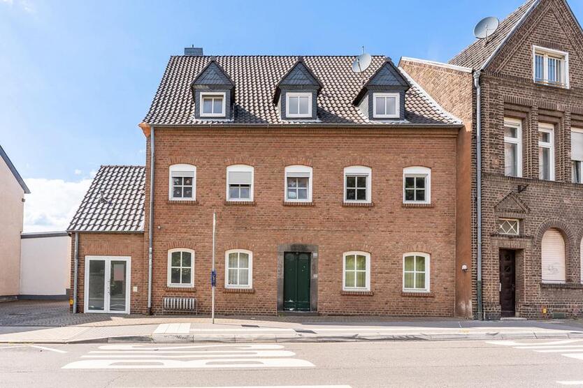 Interessante Gewerbefläche in zentraler Lage von Bedburg-Kirchherten! zimmer