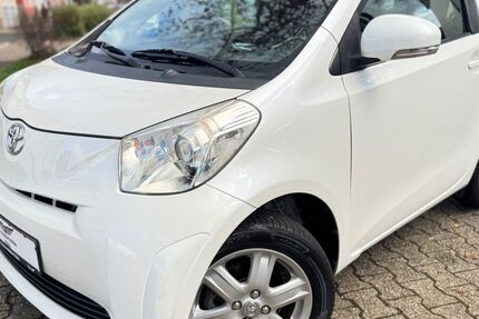 Toyota IQ 119.000 km 6.490 &euro; Köln/Wahn 51147