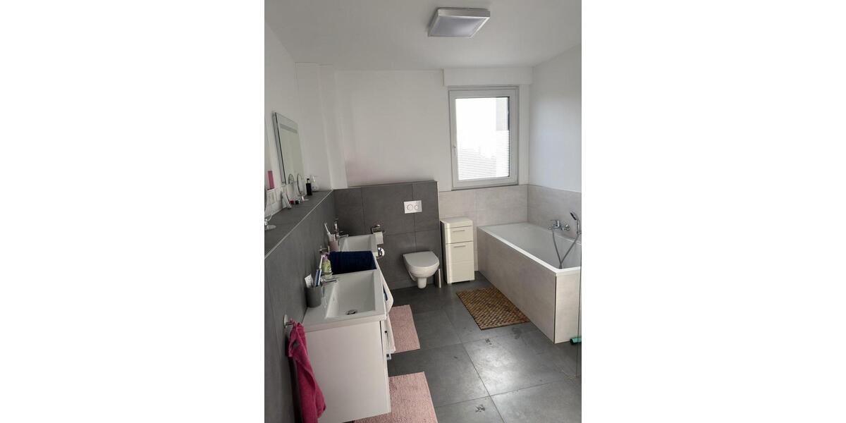 Maisonettenwohnung Solingen Wald - 5 Zimmer, 135 m&sup2;, 1.720&euro; | Angebot:25408715