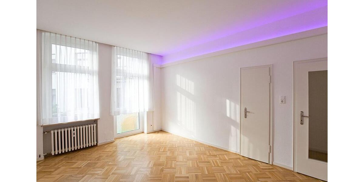 Oberkassel Luegplatz 3Zi Whg Balkon ab 1.04. von Privat 3 zimmer