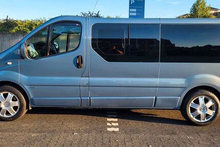 Opel Vivaro 118.000 km 19.400 € Frechen 50226